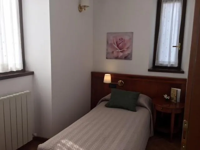 Hotel Residence Moderno Selvino 4*,